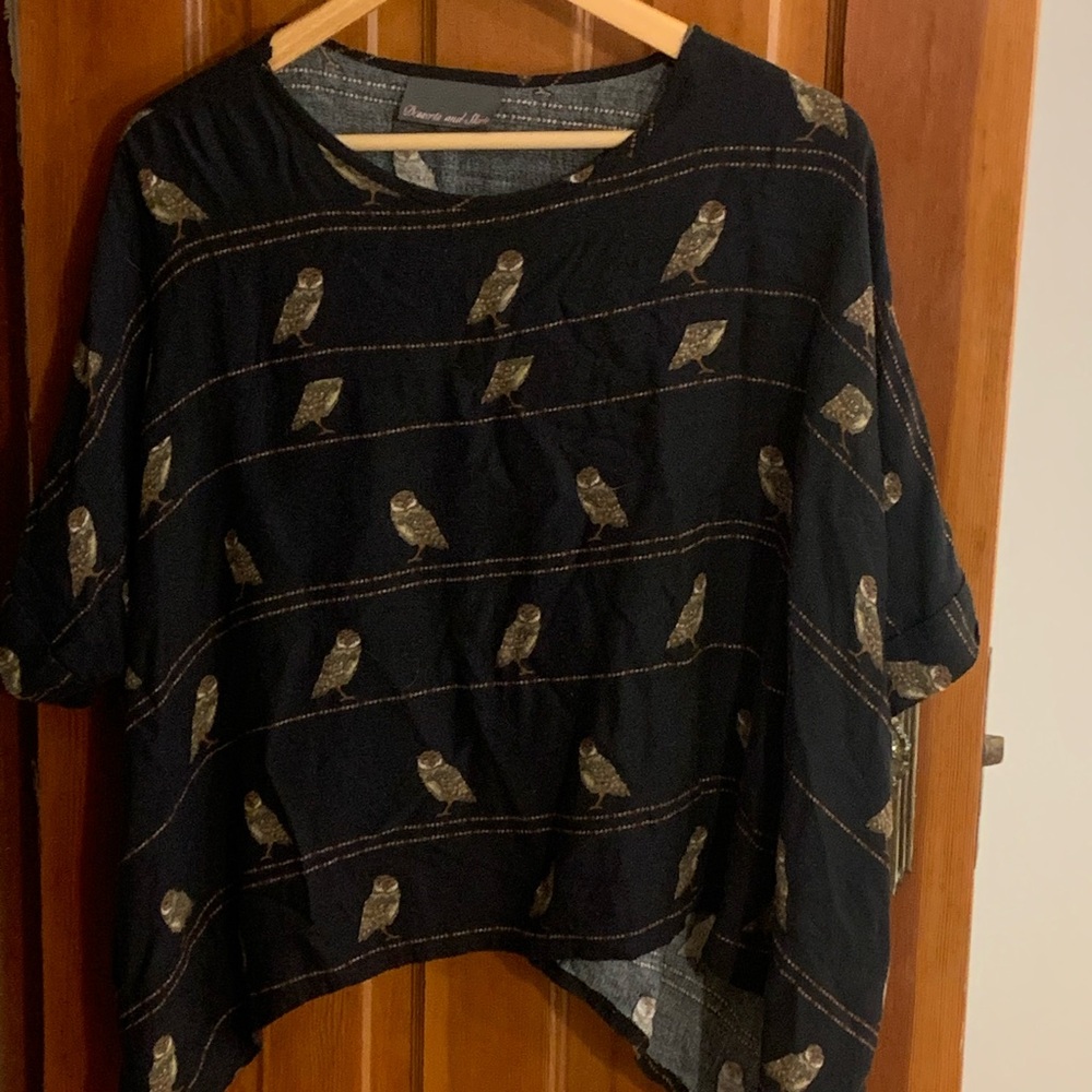 💜 Deserts and Skirts brand Flowy top made in Canada - Picture 2 of 4
